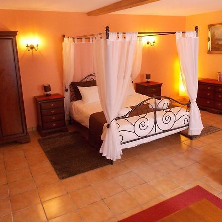 Chez Jousseaume Chambre D'Hotes Et Gites Saint-Ciers-Champagne Kültér fotó