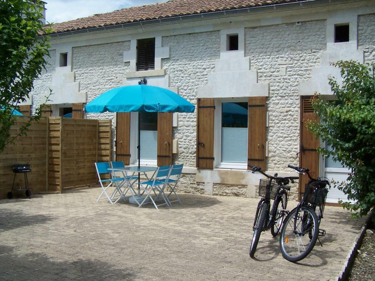 Chez Jousseaume Chambre D'Hotes Et Gites Saint-Ciers-Champagne Kültér fotó