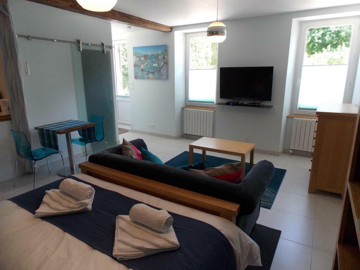 Chez Jousseaume Chambre D'Hotes Et Gites Saint-Ciers-Champagne Kültér fotó